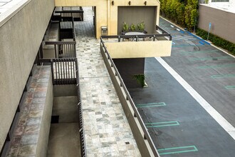 3700 Campus Dr, Newport Beach, CA - AÉRIEN Vue de la carte - Image1