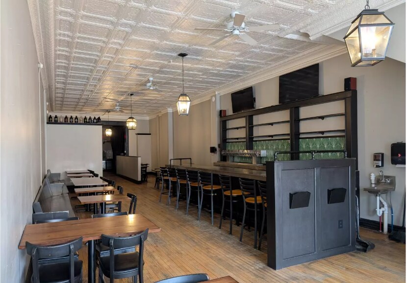 518 Lincolnway, La Porte, IN à vendre - Photo du bâtiment - Image 2 de 10