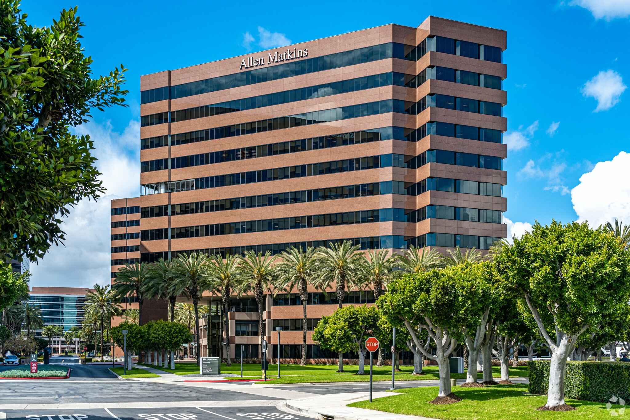 2010 Main St, Irvine, CA à louer Photo principale- Image 1 de 26