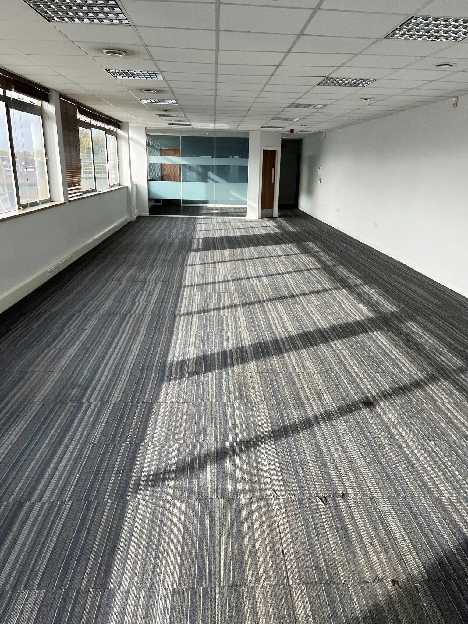 56-58 Putney High St, London for lease Interior Photo- Image 1 of 2