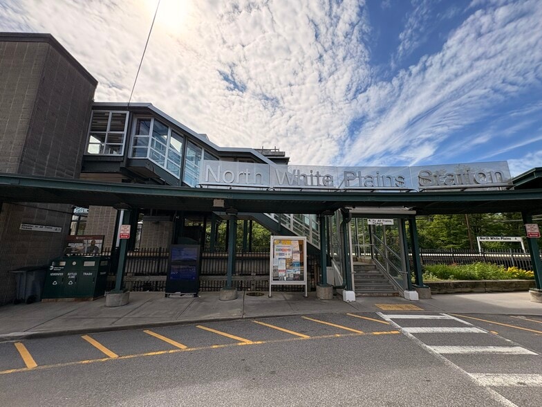 1 Harlem Ave, White Plains, NY for lease - Building Photo - Image 3 of 3