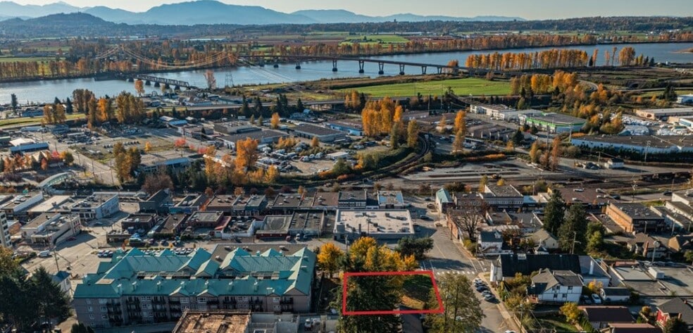 7368 James St, Mission, BC for sale - Primary Photo - Image 1 of 2