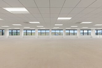 3131 Camino del Rio N, San Diego, CA for lease Interior Photo- Image 1 of 8