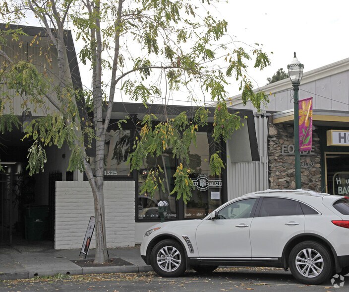 1325 Locust St, Walnut Creek, CA à louer - Photo du bâtiment - Image 3 de 5