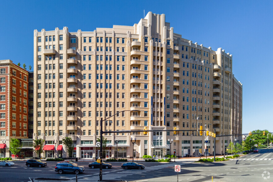 740-750 N Glebe Rd, Arlington, VA à vendre - Photo principale - Image 1 de 1