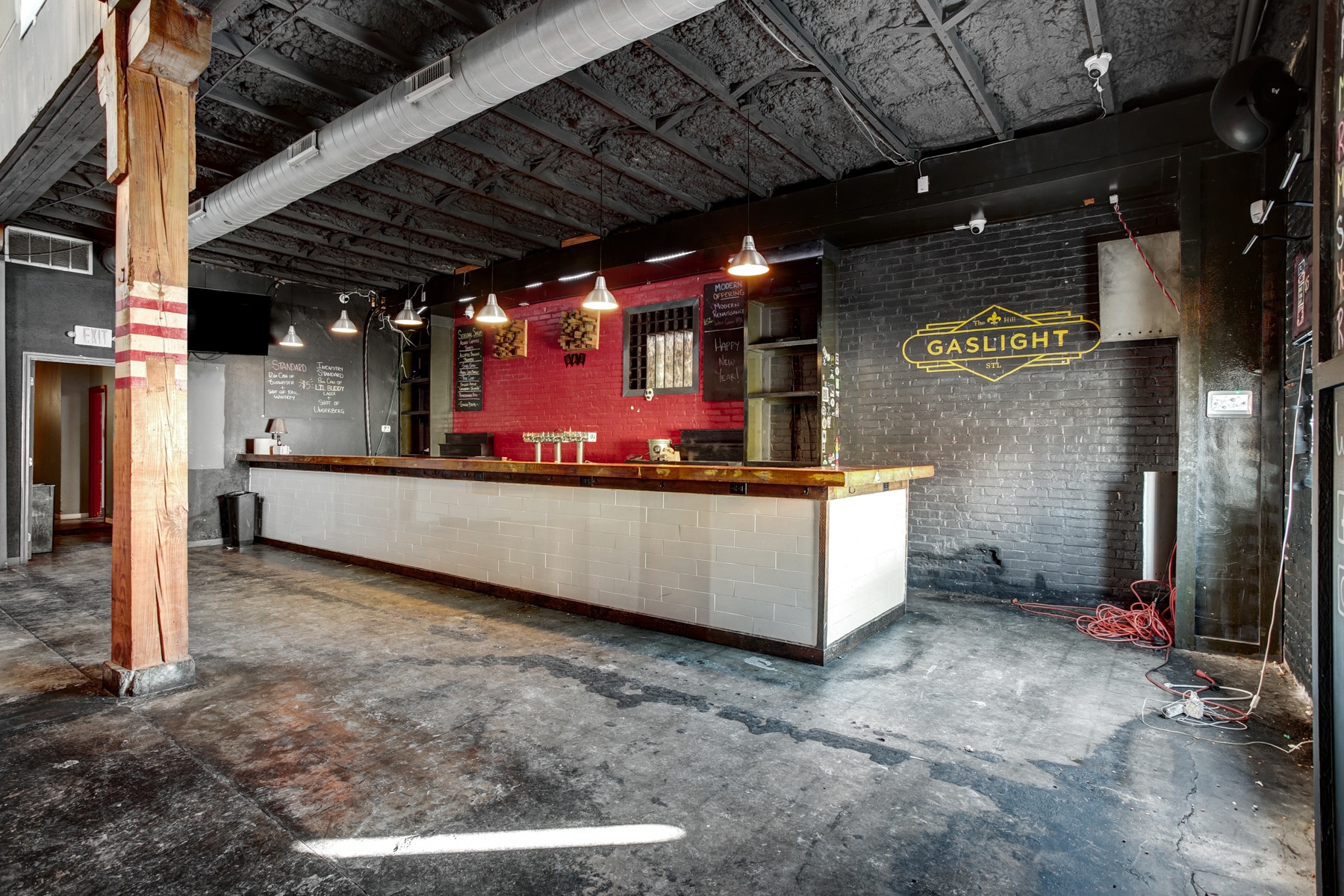 4916 Shaw Ave, Saint Louis, MO for sale Interior Photo- Image 1 of 3