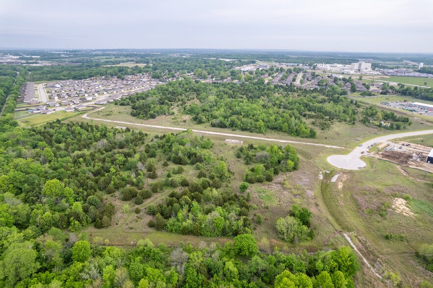 1800 S 37th Ct, Broken Arrow, OK à vendre - Photo du bâtiment - Image 3 de 5