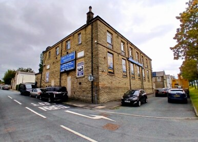 Hubie Street, Burnley à louer - Photo du bâtiment - Image 2 de 2