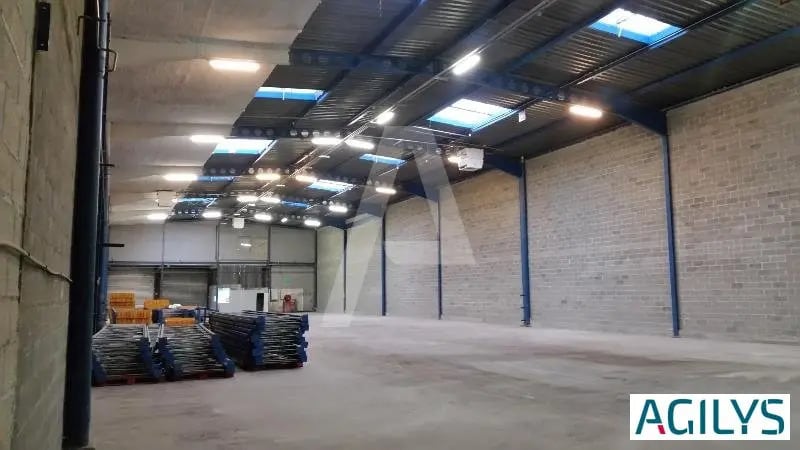 Industrial in Wissous for lease Interior Photo- Image 1 of 6