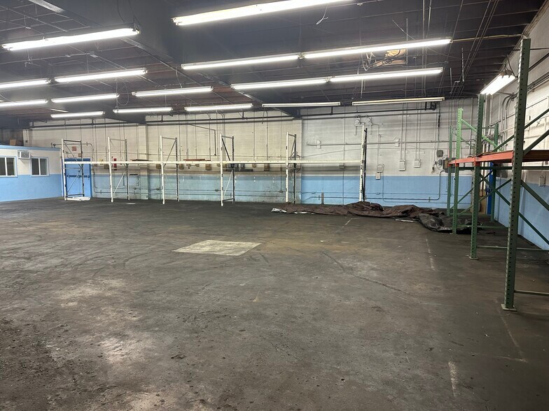 6450 Roland St, Buena Park, CA à vendre - Photo du bâtiment - Image 3 de 27