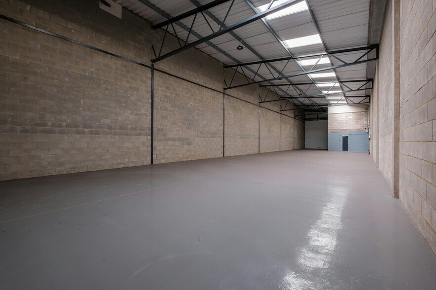 Field End, Long Crendon à louer - Photo du bâtiment - Image 2 de 6