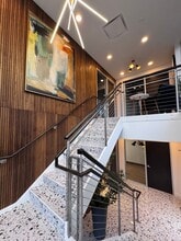 2120 Montrose Blvd, Houston, TX for lease Interior Photo- Image 2 of 10