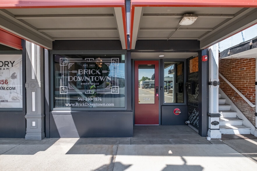 794 S Main St, Lebanon, OR for lease - Building Photo - Image 2 of 11