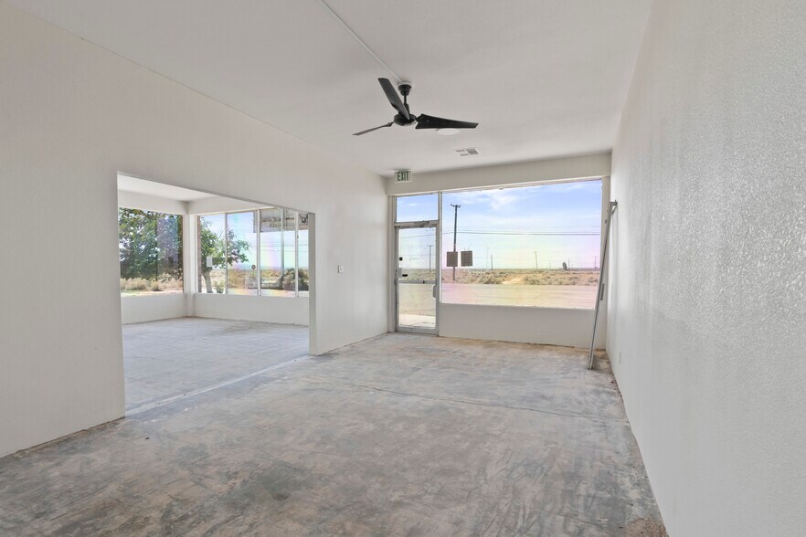 13005-13015 Claymine Rd, Edwards, CA à louer - Photo principale - Image 2 de 15