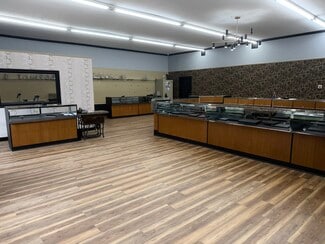 More details for 220 W Main St, Greenwood, IN - Retail for Lease