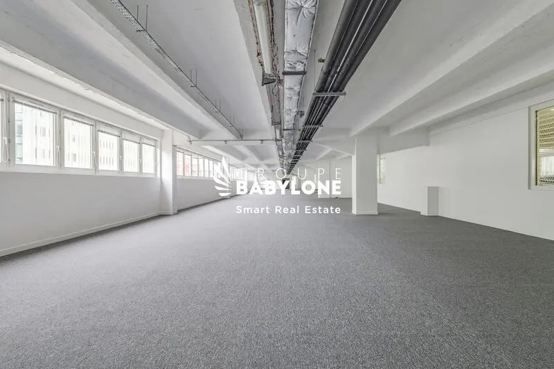 Retail in Vanves for lease - Interior Photo - Image 3 of 11