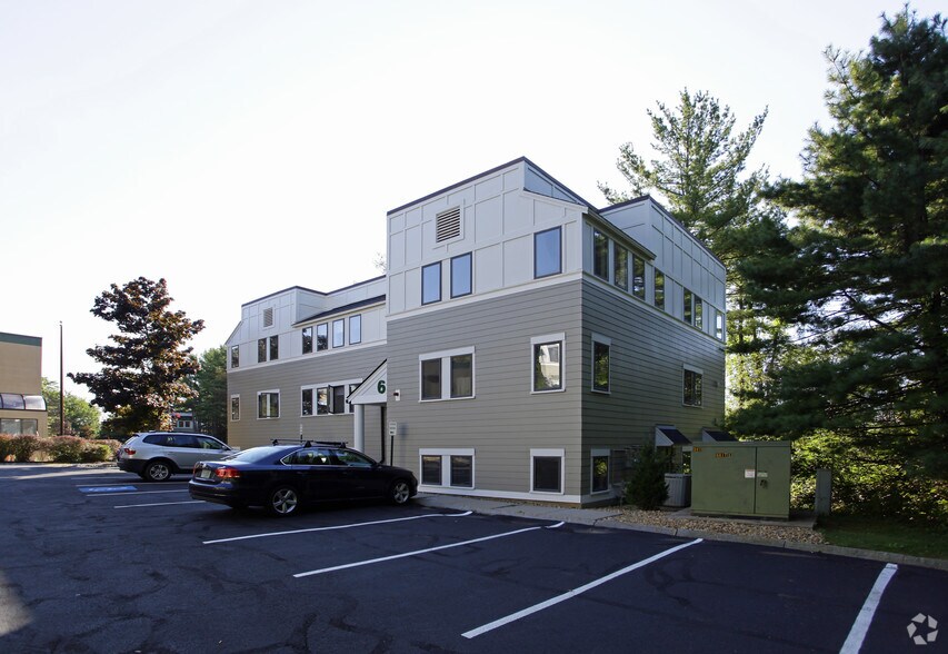 6 Greenleaf Woods Dr, Portsmouth, NH à vendre - Photo du bâtiment - Image 2 de 4