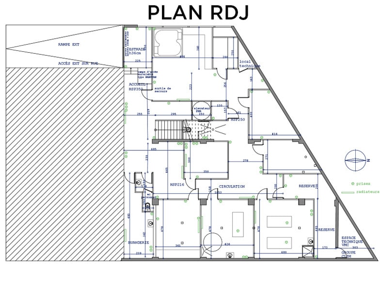 Retail in Chambéry for lease - Building Photo - Image 3 of 5