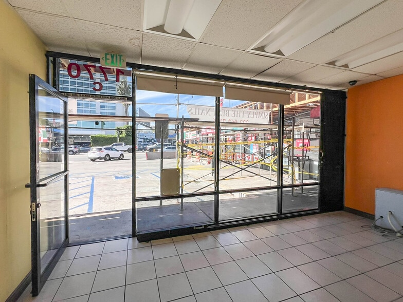 1754-1770 N Highland Ave, Los Angeles, CA for lease - Building Photo - Image 3 of 16