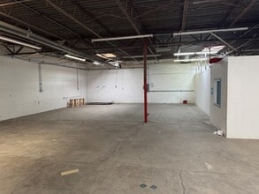 5320 Wells Park Rd, West Jordan, UT for lease Interior Photo- Image 1 of 2