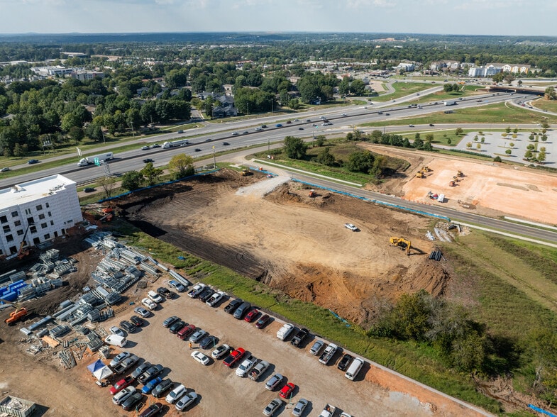 1070 Marinoni Drive, Fayetteville, AR for lease - Aerial - Image 3 of 8