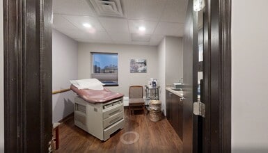 10625 W North Ave, Milwaukee, WI for lease Matterport 3D Scan- Image 1 of 13