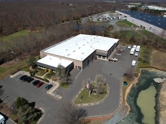 Plus de détails pour 26 Haypress Rd, Cranbury, NJ - Industriel à louer