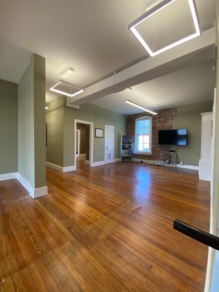 2301 12th Ave, Nashville, TN à louer - Photo du bâtiment - Image 3 de 5