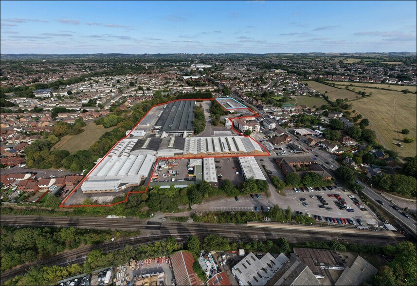 Station Rd, Yate à louer - Aérien - Image 2 de 7