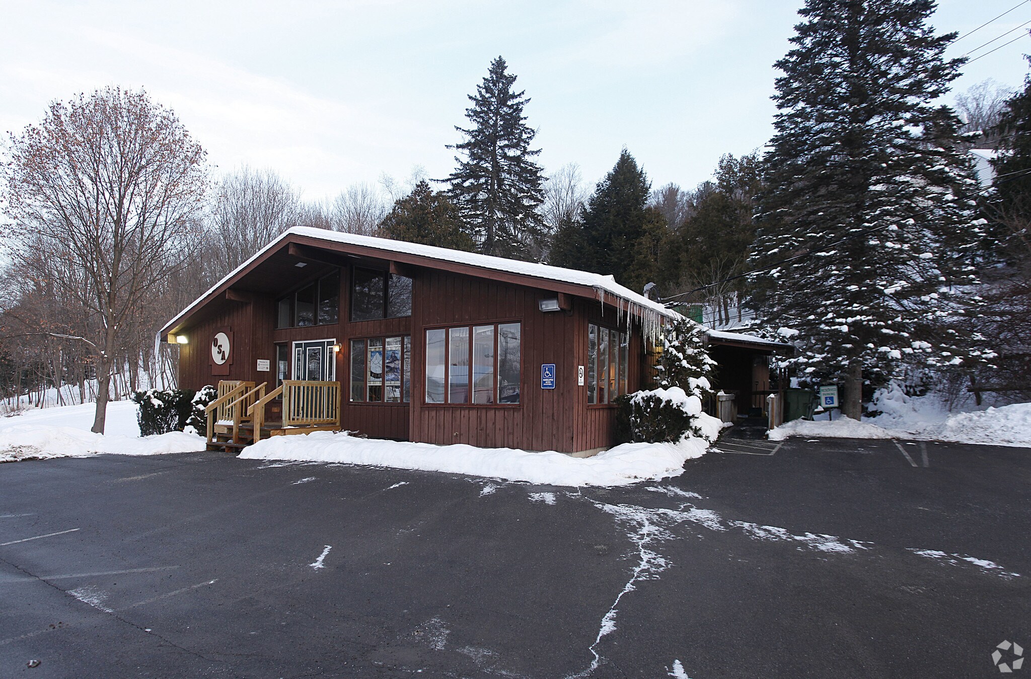 449 Main St, Oneonta, NY à vendre Photo principale- Image 1 de 1