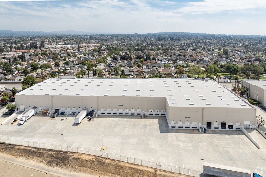 12995 Marquardt Ave, Santa Fe Springs, CA à louer - Aérien - Image 2 de 5