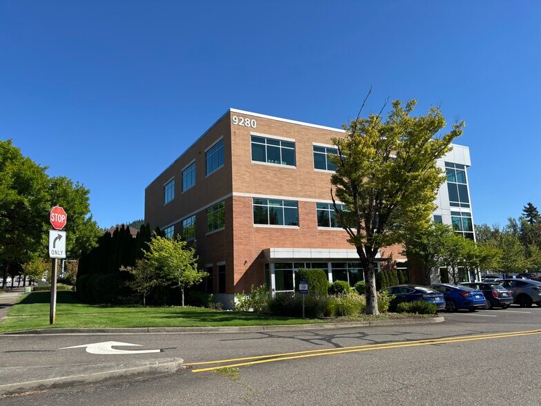 9280 SE Sunnybrook Blvd, Clackamas, OR à louer - Photo du bâtiment - Image 2 de 6