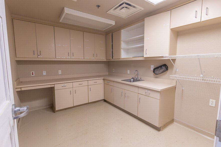 2815 E Jackson St, Hugo, OK à vendre - Photo intérieure - Image 2 de 18