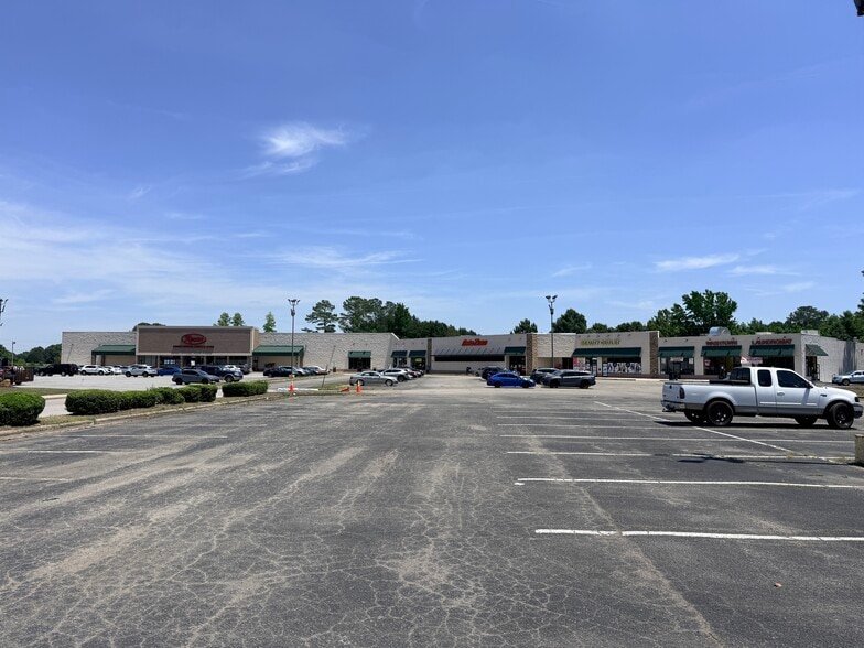 700 US Highway 301 E, Wilson, NC for lease - Building Photo - Image 3 of 5