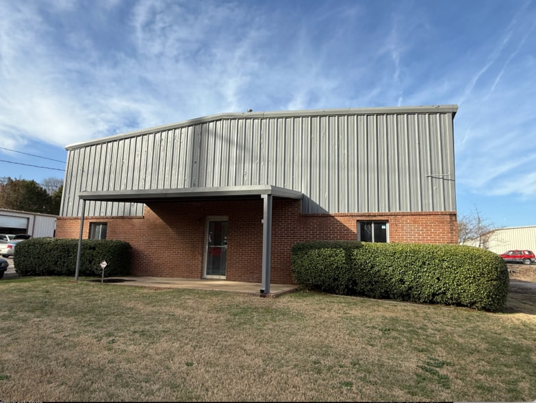 1860 Joy Lake Rd, Morrow, GA for lease - Building Photo - Image 1 of 7