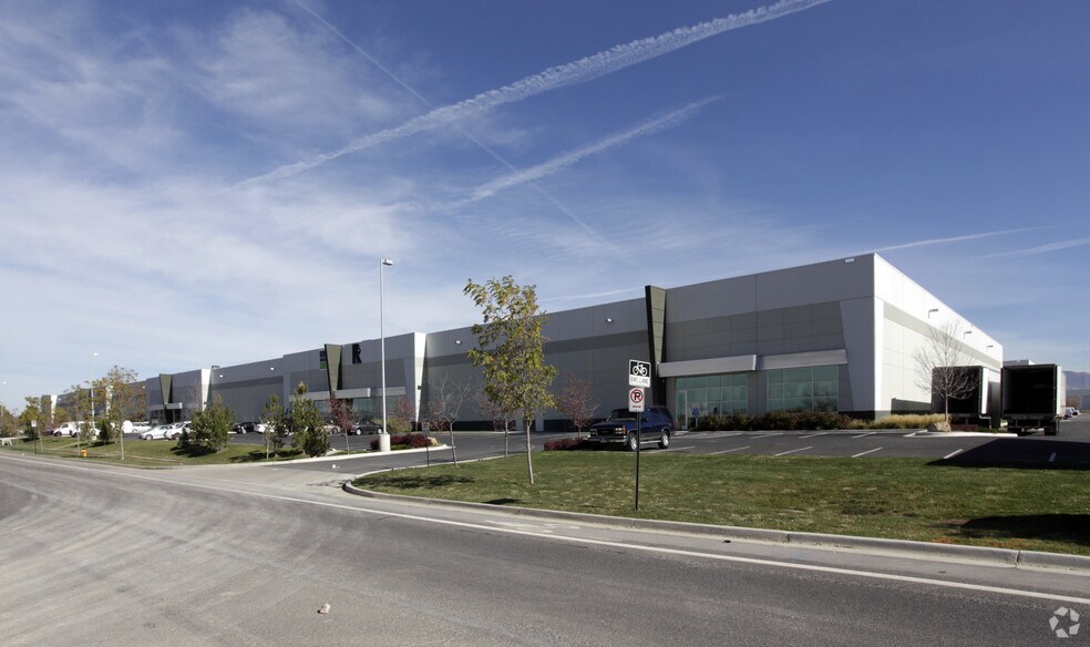 1755 S 5500 W, Salt Lake City, UT for lease - Building Photo - Image 2 of 13