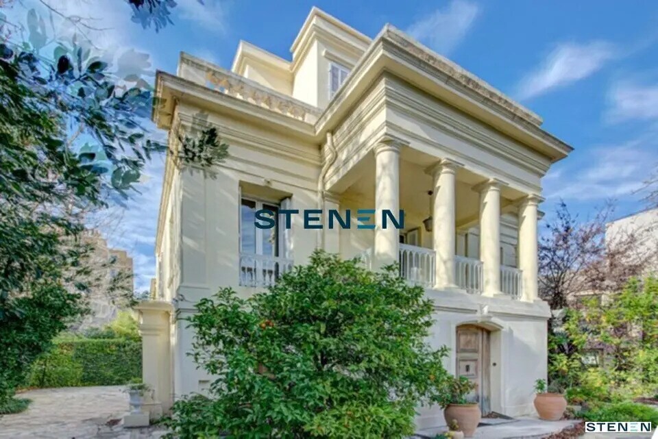 Flex in Marseille for sale Building Photo- Image 1 of 8