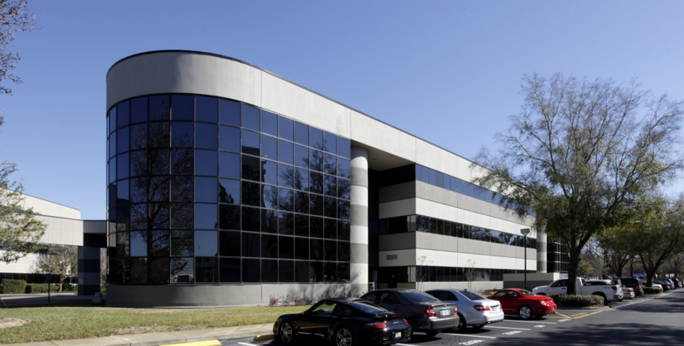 7350 Sand Lake Commons Blvd, Orlando, FL for lease - Building Photo - Image 1 of 2