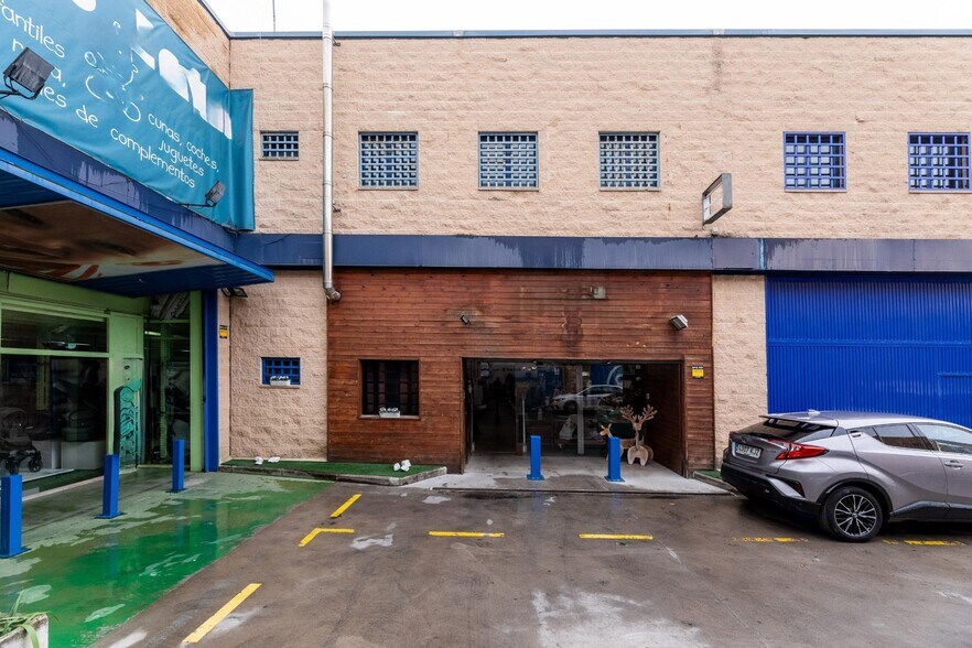 Industriel dans San Sebastián de los Reyes, Madrid à vendre - Photo du bâtiment - Image 1 de 8