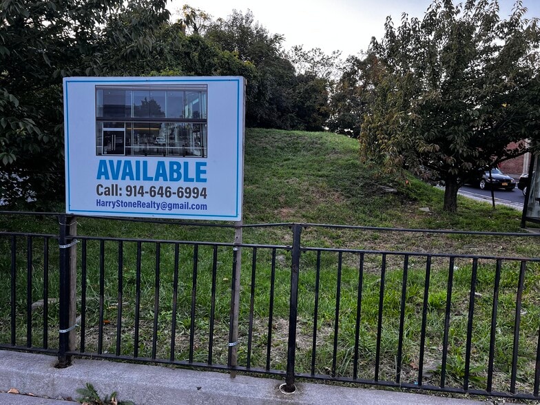 855 Bronx River Rd, Yonkers, NY for lease - Building Photo - Image 2 of 9