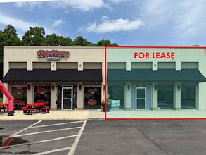 180-200 S Western Ave, Carpentersville, IL for lease Interior Photo- Image 1 of 8
