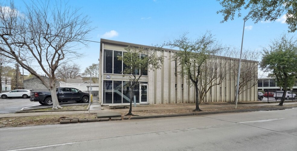 2120 Montrose Blvd, Houston, TX for lease - Building Photo - Image 3 of 11