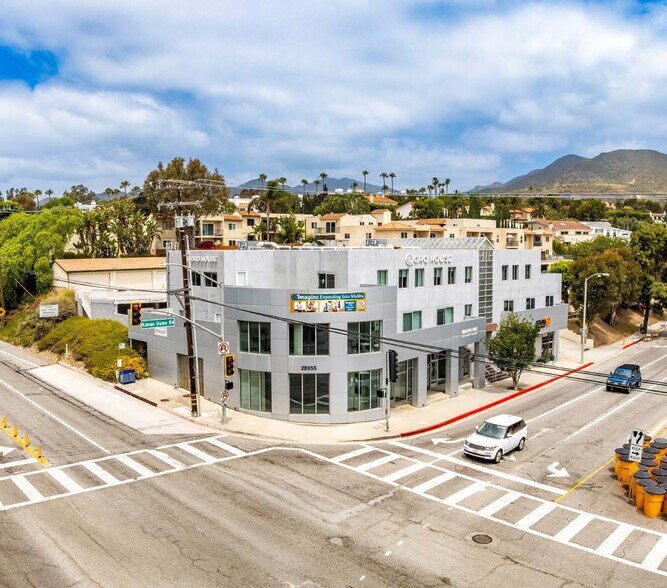 28955 Pacific Coast Hwy, Malibu, CA à vendre - Photo du bâtiment - Image 2 de 25