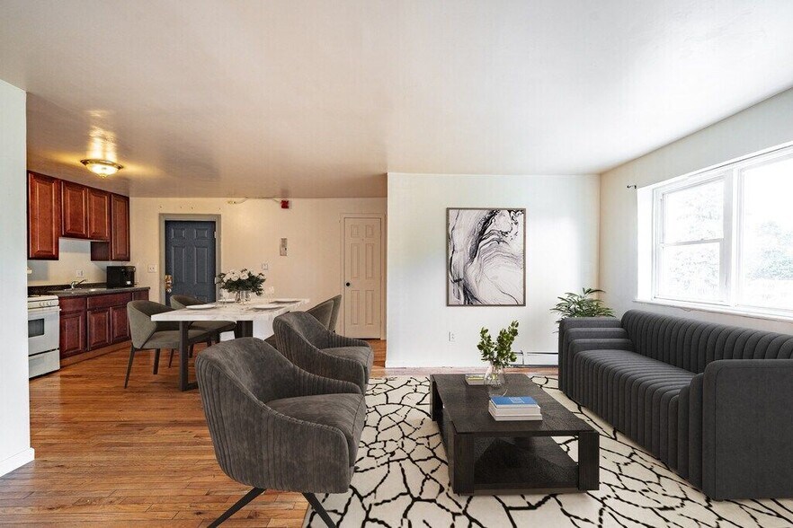 467 Allen St, New Britain, CT à vendre - Photo du bâtiment - Image 3 de 11