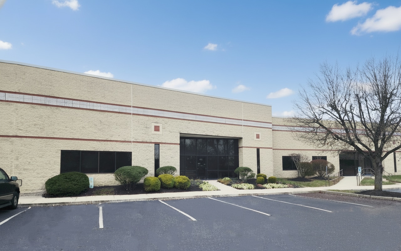 100 Grove Rd, West Deptford, NJ for lease Primary Photo- Image 1 of 7