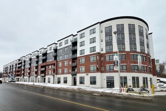 180 Kanata Av, Ottawa, ON for lease Building Photo- Image 1 of 3