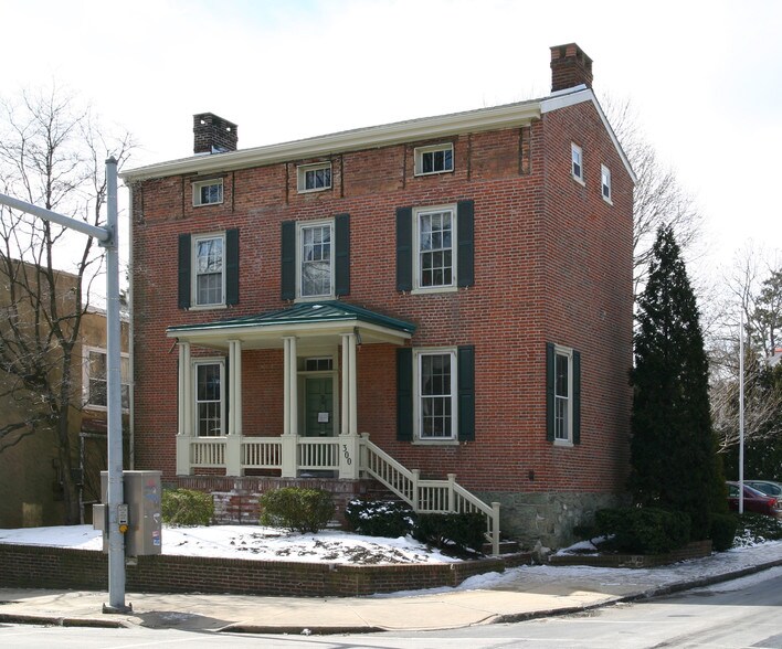 300 S High St, West Chester, PA à vendre - Photo du bâtiment - Image 2 de 11