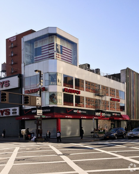 166 W 125th St, New York, NY for lease - Primary Photo - Image 2 of 3