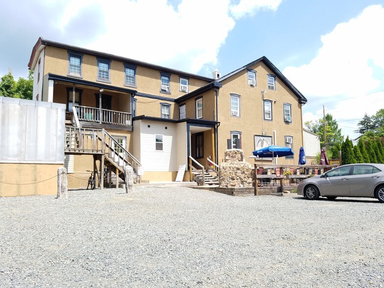 140 Barto Rd, Barto, PA for sale - Building Photo - Image 2 of 10