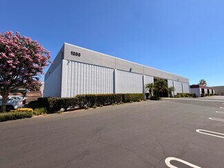 Plus de détails pour 1255 W 9th St, Upland, CA - Industriel à louer